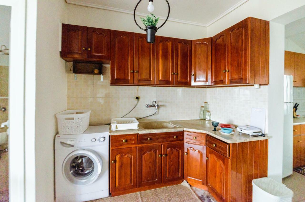 Akadimia Luxury Apartment Митилини Экстерьер фото