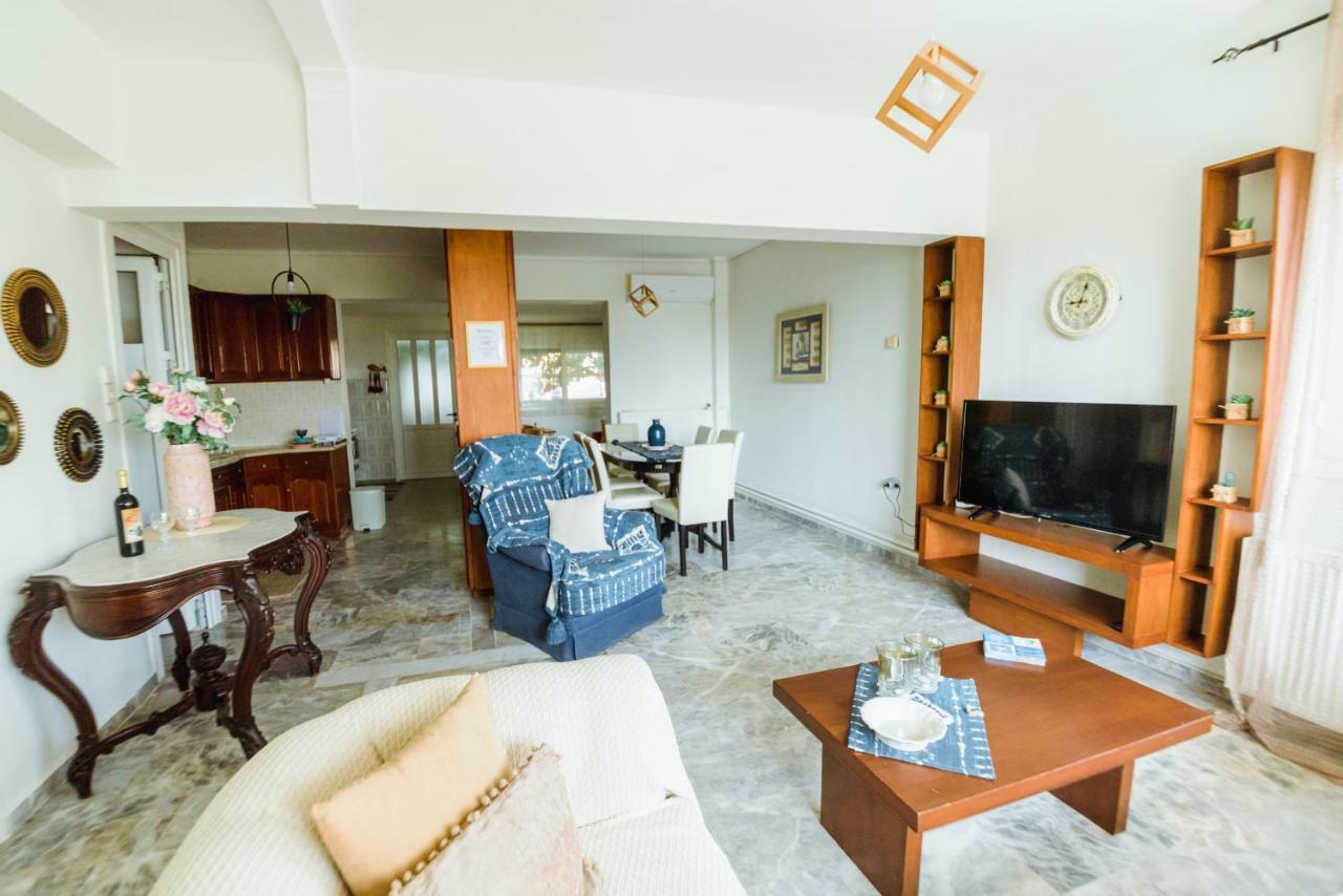 Akadimia Luxury Apartment Митилини Экстерьер фото