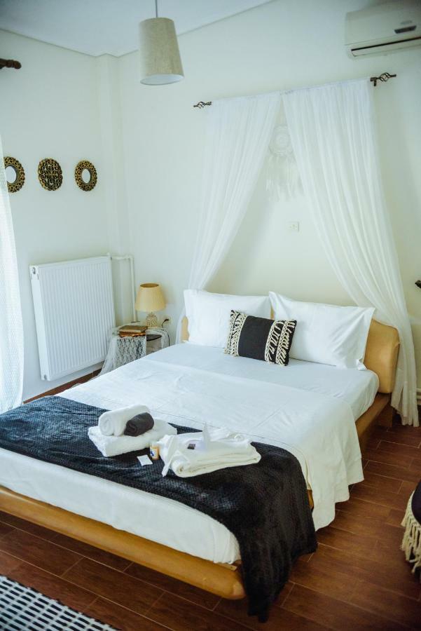 Akadimia Luxury Apartment Митилини Экстерьер фото